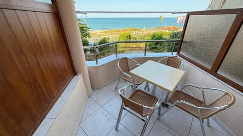 Balcony/Terrace, Dining area, Sea view