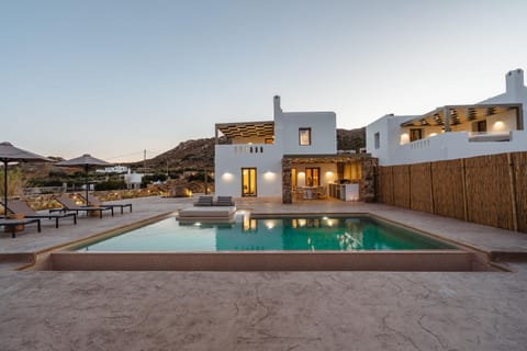 Property building, View (from property/room), Swimming pool, Sunset, soundproof, VIP