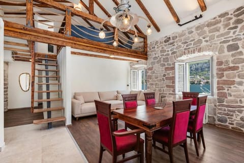 Seaside Stone House - Bella Vista House in Muo