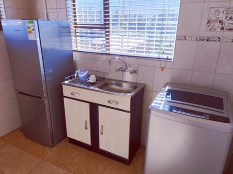 44 on John Kretzen House in Western Cape