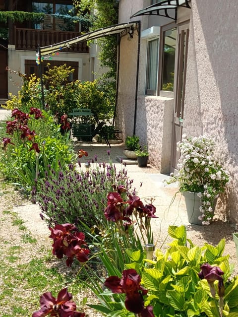 gite des palmiers House in Bourgogne-Franche-Comté