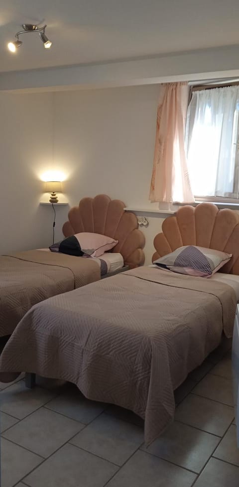 gite des palmiers House in Bourgogne-Franche-Comté