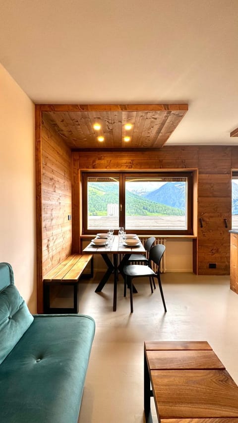 Hostdomus- Bear Suite Apartment in Sestriere