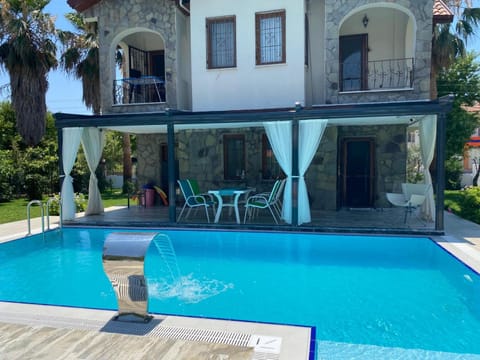Garden, Swimming pool
