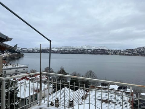Natural landscape, Winter, Lake view, Mountain view