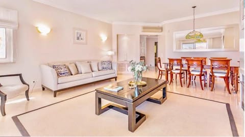 Living room, Seating area, Dining area, air conditioner