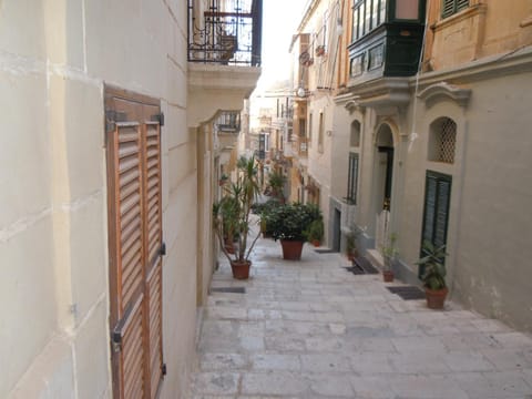 Neighbourhood