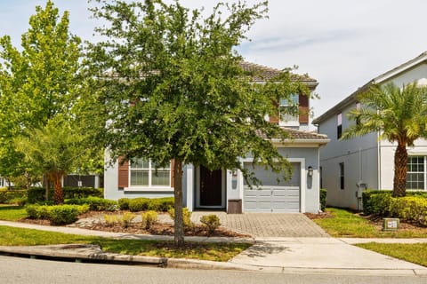 5 Bedroom 5 Bathroom Storey Lake 4760KC House in Kissimmee