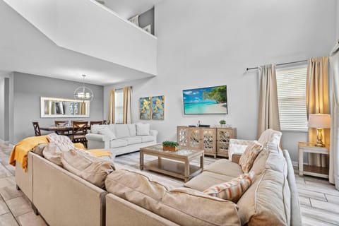 5 Bedroom 5 Bathroom Storey Lake 4760KC House in Kissimmee