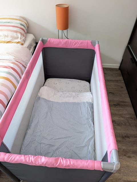 Bed, Bedroom, cot