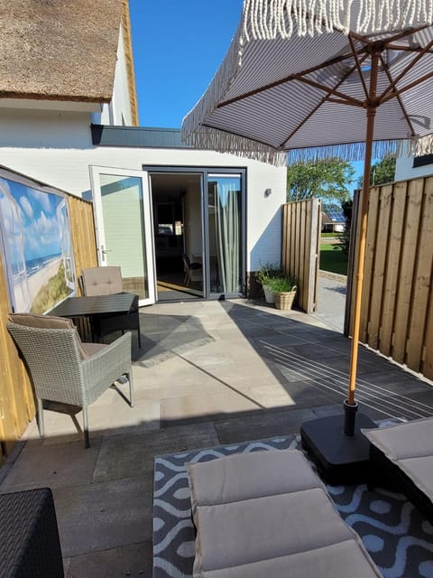 Property building, Balcony/Terrace