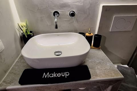 Διαμερίσματα CANNA Apartment in Samos, Greece