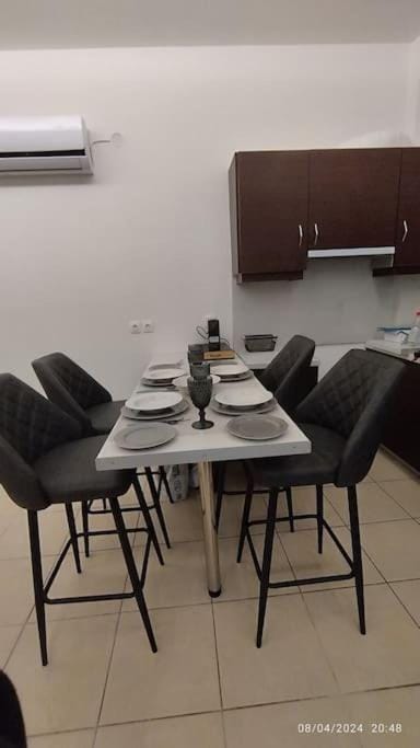 Διαμερίσματα CANNA Apartment in Samos, Greece