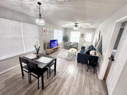 2 BR Beach Getaway, Perdido Key, NAS, Pensacola House in Alabama