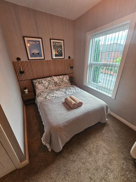 Hillsome Hosting Wigan House in Wigan