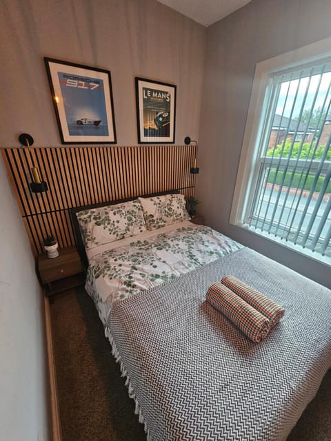 Hillsome Hosting Wigan House in Wigan