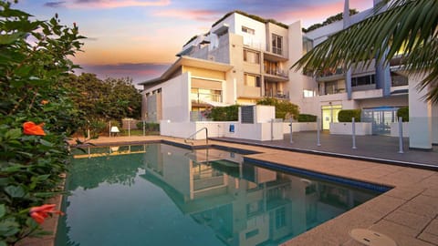 Property building, Patio, Garden view, Swimming pool, Swimming pool