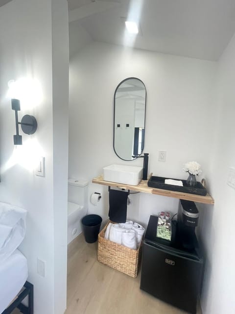 Charming Coastal Retreat Apartment in Coral Gables