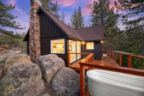 Luxe Lakefront with Hot Tub, Fire Pit, Game Room, Boat Dock House in Big Bear