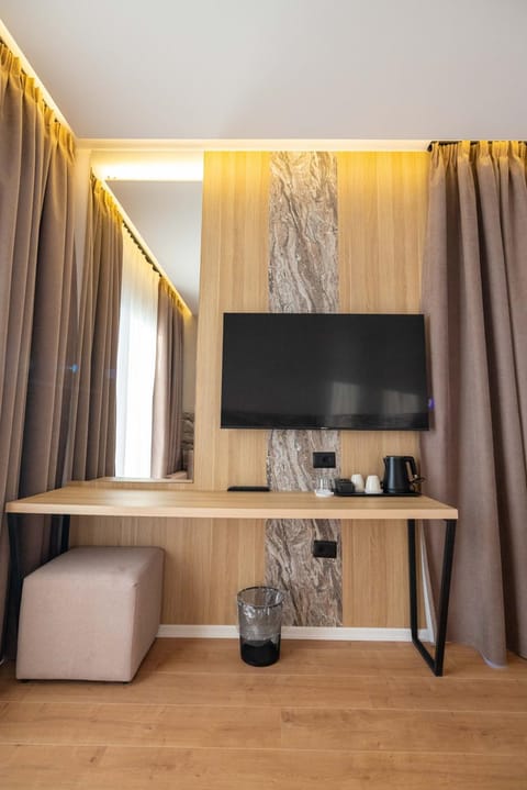 TV and multimedia, Coffee/tea facilities