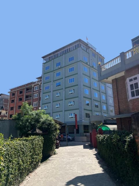 Property building, Location