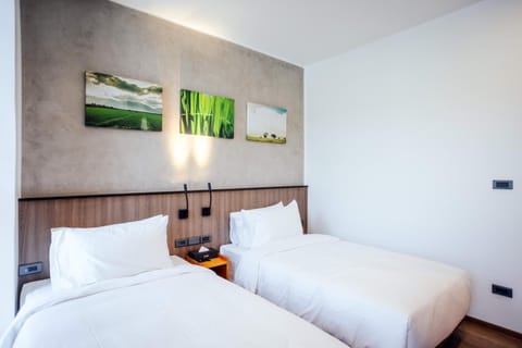 Bedroom, room service