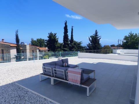 Patio, Balcony/Terrace