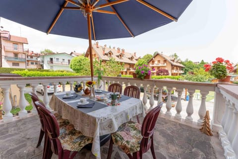 Patio, Spring, Day, Balcony/Terrace, Balcony/Terrace, Dining area, Garden view