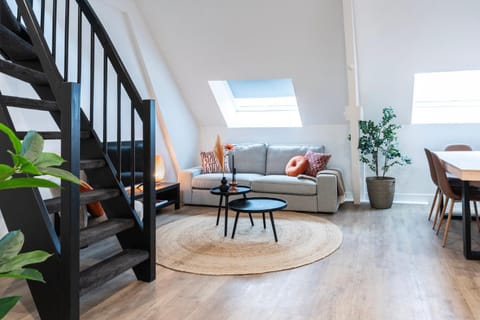 6-Bed Aircon House Diaz 60m2, many bedrooms Apartment in Tilburg