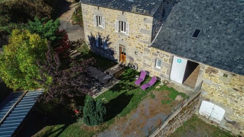 Gites de france 6 personnes au teil House in Auvergne-Rhône-Alpes