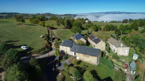 Gites de france 6 personnes au teil House in Auvergne-Rhône-Alpes