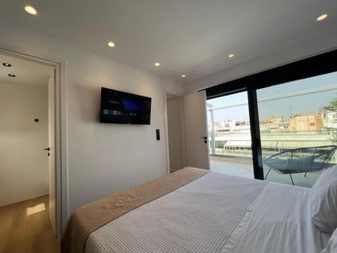 BlueMotion - PortDome Apartment in Pireas