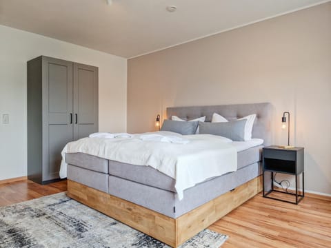 Bed, Bedroom, wardrobe