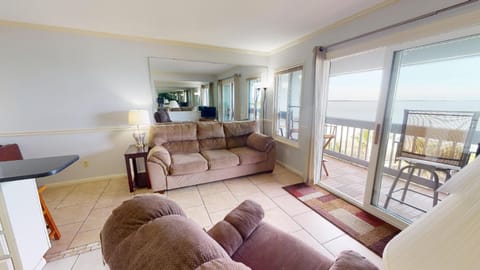 Savannah Beach and Racquet Club 318A by Tybee Beach Vacation Rentals House in Tybee Island