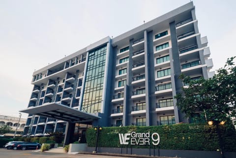 Property building, Parking