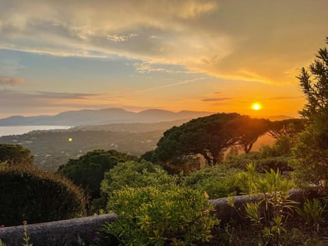 Natural landscape, Garden, Mountain view, Sea view, Sunset