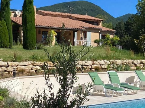 Property building, Patio, Garden, Garden view, Pool view, Swimming pool, sunbed