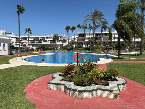 Garden view, Pool view, sunbed