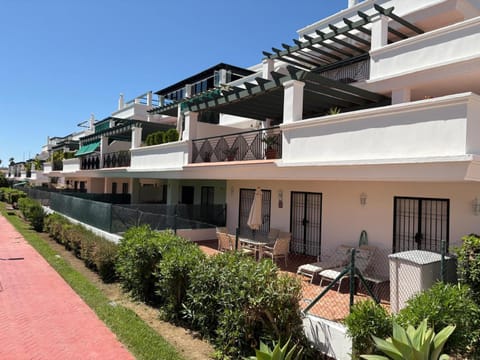 Property building, Balcony/Terrace