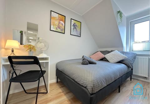Astro Room - 10 Minutes to Gdańsk Old Town Vacation rental in Gdansk