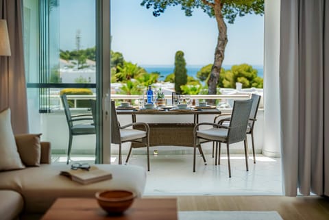Patio, Balcony/Terrace, Balcony/Terrace