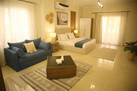 Photo of the whole room, Bedroom