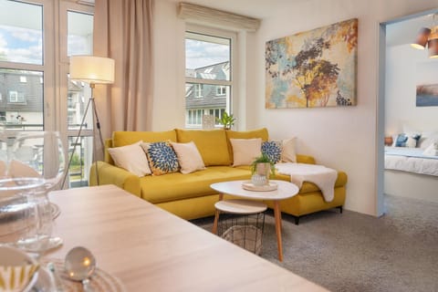 View (from property/room), Balcony/Terrace, Living room, Seating area, Dining area, Garden view, soundproof