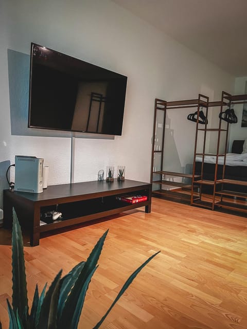 Communal lounge/ TV room, TV and multimedia, Evening entertainment