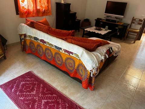 Communal lounge/ TV room, TV and multimedia, Lounge or bar