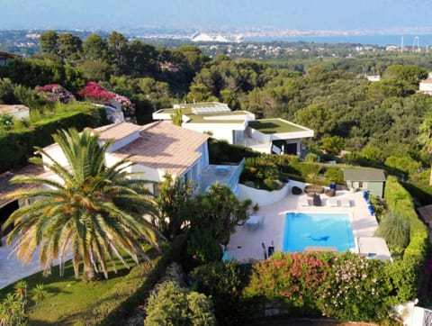 Property building, Bird's eye view, Garden, Pool view, Sea view, Swimming pool