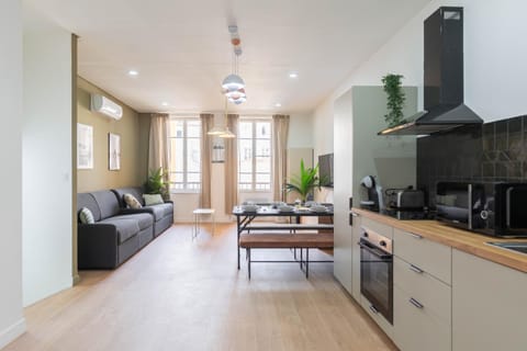 Vieux-Port Gare St Charles le Massilia Apartment in Marseille