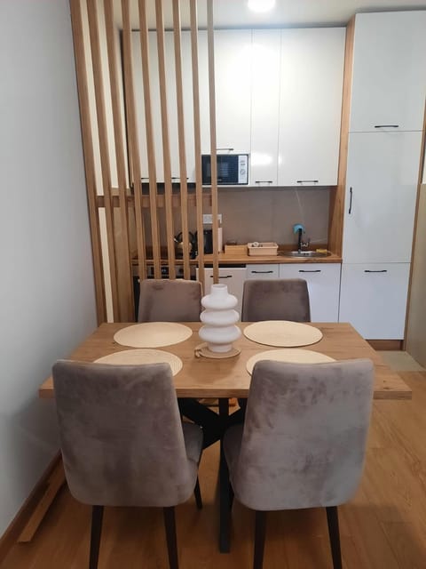 Kitchen or kitchenette, Living room, Dining area