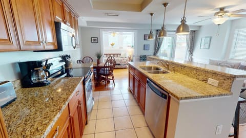 Captains Watch 06 by Tybee Beach Vacation Rentals House in Tybee Island