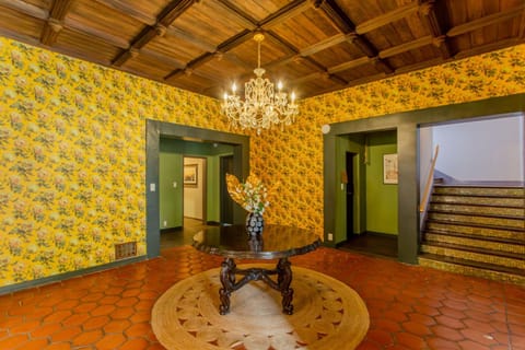 Westholme Park - Female Only Hostel in Westwood